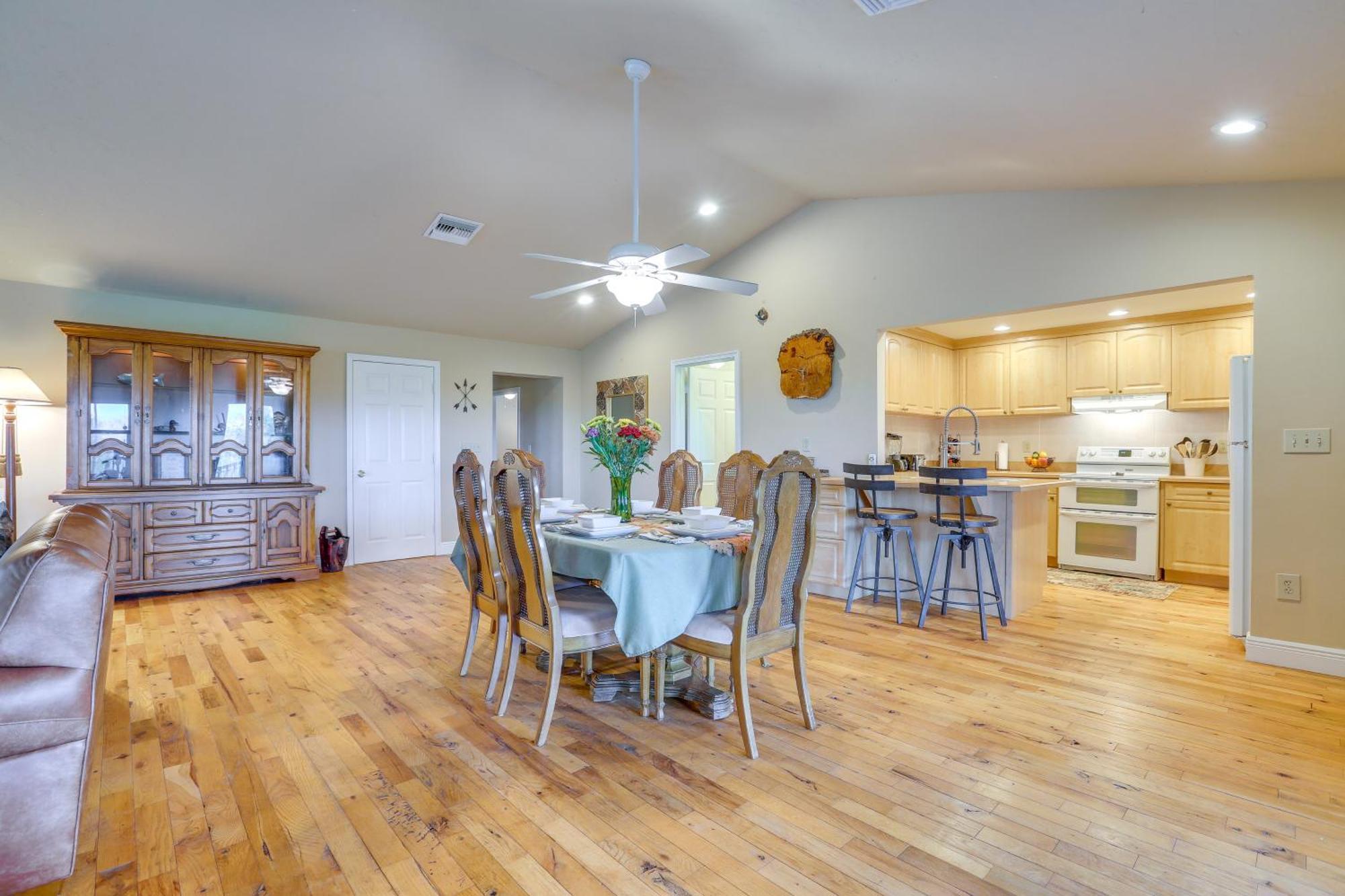 Lush Lorida Home On Lake Istokpoga سيبرينغ المظهر الخارجي الصورة